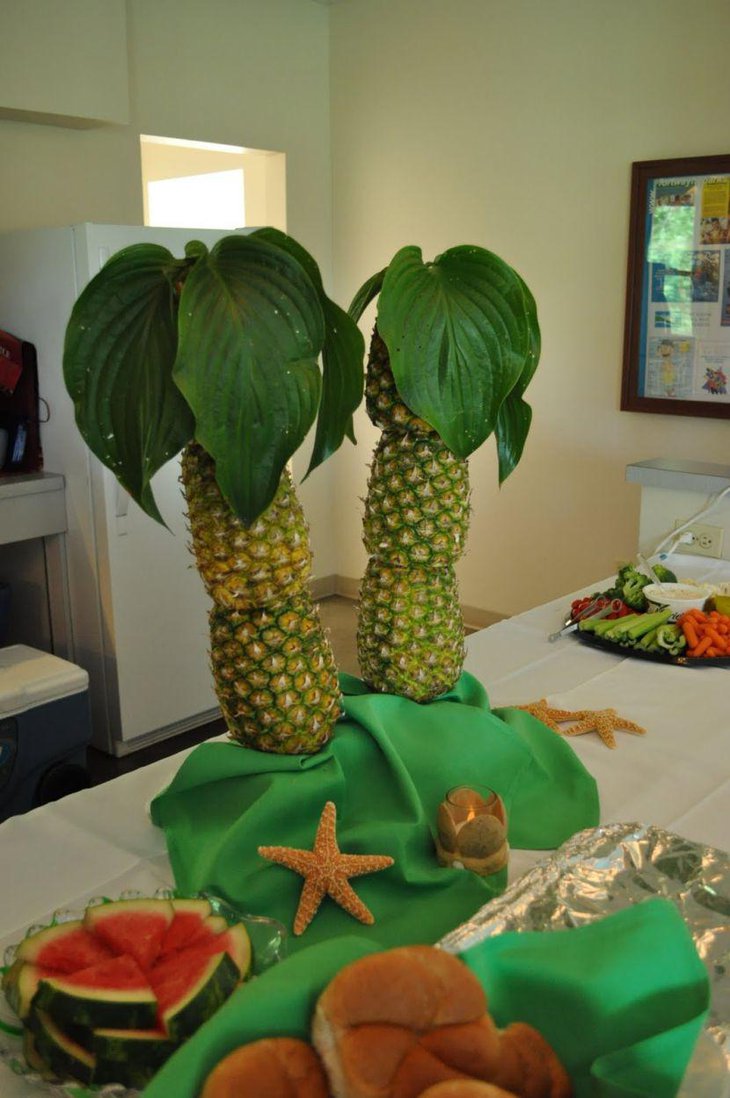 Summer birthday table decor with pineapples